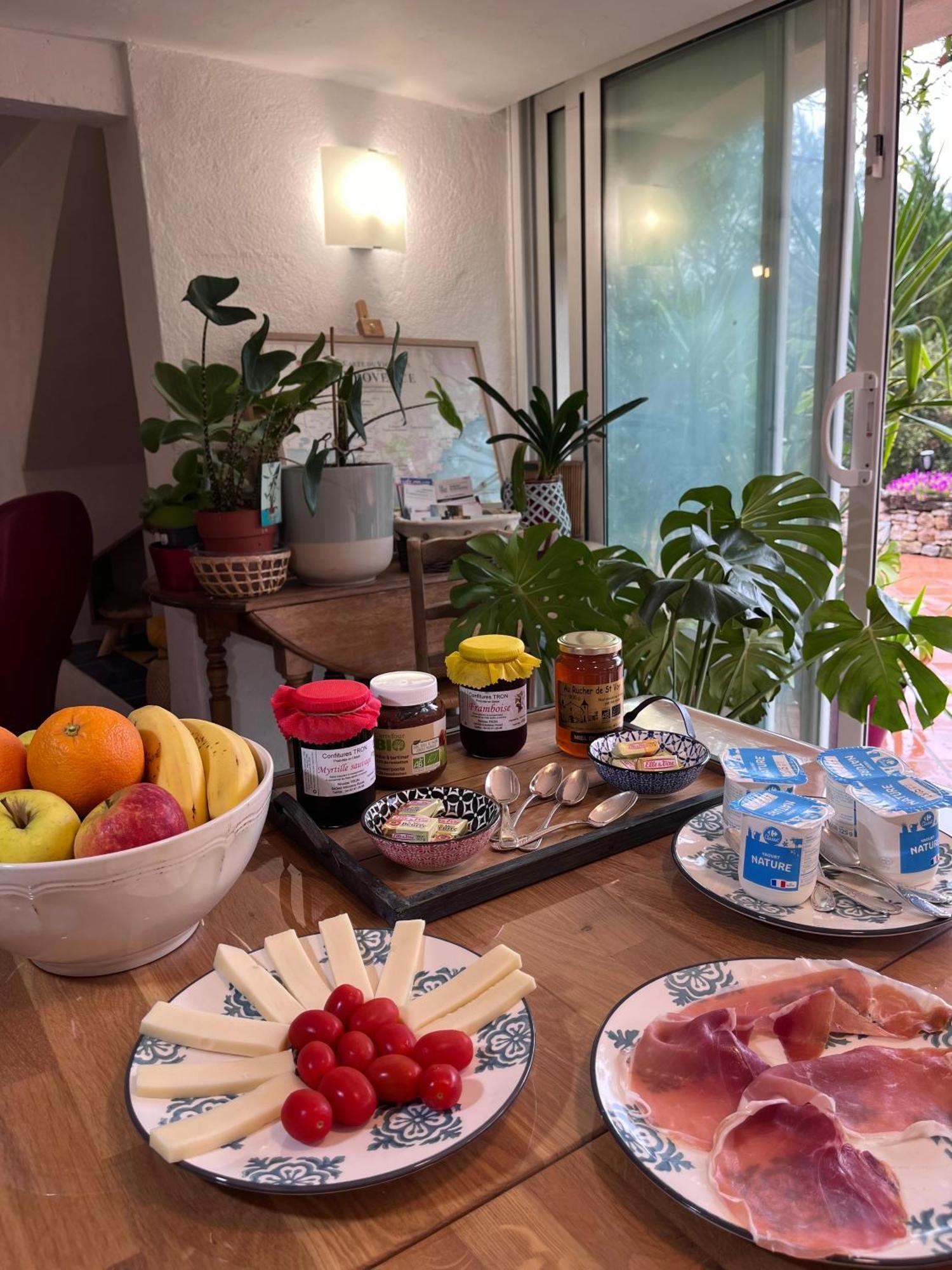 Natur & Jasmin Chambres D'Hotes Naturistes En Provence ロルグ エクステリア 写真